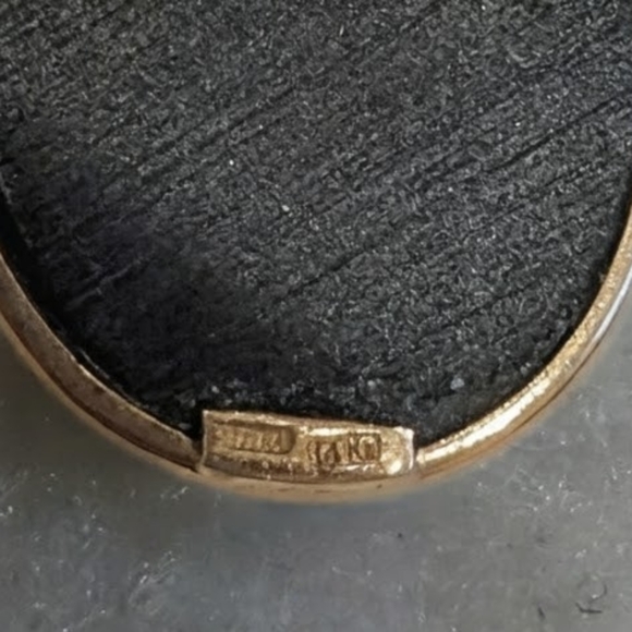 Vintage 14K Gold Cameo Pendant - Picture 6 of 6